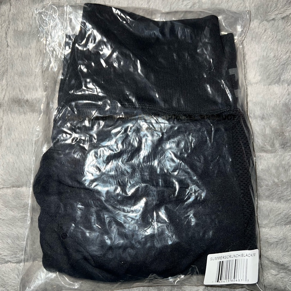 NWT / IN BAG ECHT Arise Summer Legging